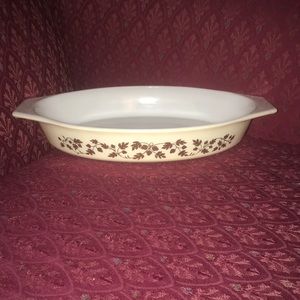 PYREX Vintage Golden Acorn oven to table casserole Excellent Condition No Lid